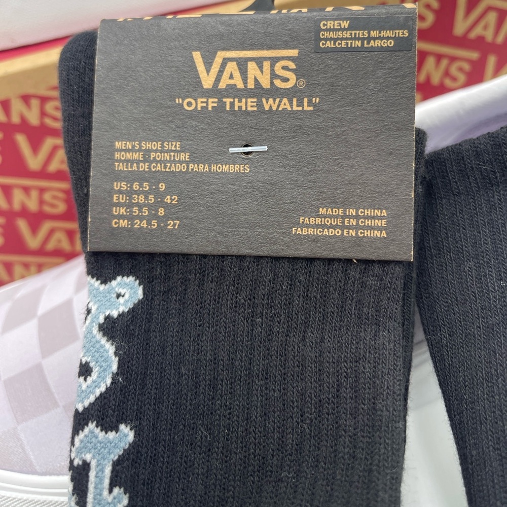 Vans Road Stop Crew Socks (1 pair)

Style VN000NCHBLK - Picture 11 of 16